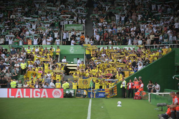ESP: LaLiga EA Sports Racing Santander v Villarreal CF fans of villarreal during LaLiga EA Sports between Racing Santander v Villarreal CF played at Campos de de El Sardinero Stadium in Cantabria on August 16, 2026 in Spain Spain Futbol Copyright: xAlbertoxLosax xAgenciaxLOFx