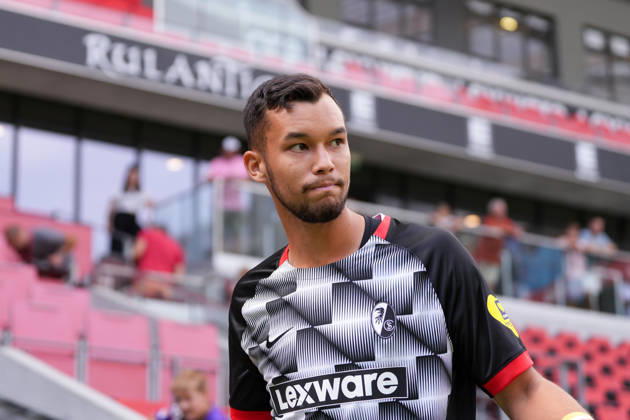 Mio Backhaus (SC Freiburg, 01) , Deutschland, Fussball, Testspiel, Saisoneröffnung, SC Freiburg vs. Crystal Palace, 15.08.2026, Europa-Park Stadion, Freiburg Freiburg Europa-Park Stadion Baden-Wuerttemberg Deutschland Copyright: xArnexAmbergx