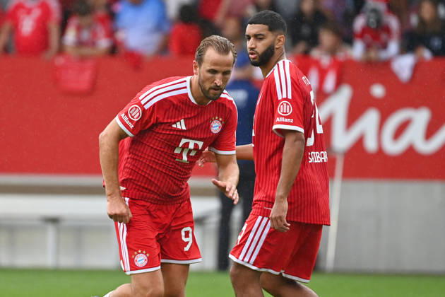 v.re:Ismael SAIBARI (Bayern Muenchen), Harry KANE (Bayern Muenchen).Aktion. Oeffentliches Training FC Bayern Muenchen und Family Day am 17.08.2026 auf dem FC Bayern Campus in Muenchen. Fussball 1. Bundesliga,Saison 2026 2027.