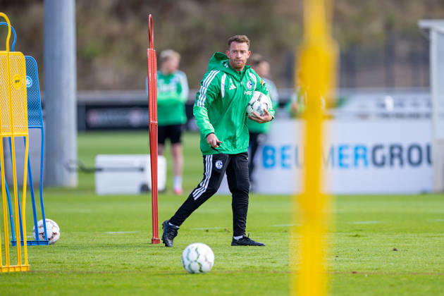 20.08.2026, Fussball, Training des FC Schalke 04. Co-Trainer Eddie Lattimore (FC Schalke 04). Gelsenkirchen Trainingsgelände FC Schalke 04 NRW Deutschland xRHR-FOTO YYx Copyright: RHR-FOTOx RHR-FOTO YY
