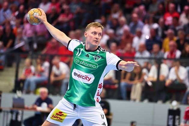 August Pedersen (TSV Hannover-Burgdorf, 17) beim Siebenmeter GER, TuS Ferndorf vs TSV Hannover-Burgdorf, Handball, DHB-Pokal, 1. Runde, Spielzeit 2026 2027, 21.08.2026 GER, TuS Ferndorf vs TSV Hannover-Burgdorf, Handball, DHB-Pokal, 1. Runde, Spielzeit 2026 2027, 21.08.2026 Kreuztal Copyright: xEibner-Pressefoto RenexWeissx EP_RWS