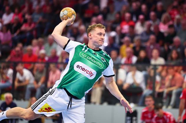 August Pedersen (TSV Hannover-Burgdorf, 17) beim Siebenmeter GER, TuS Ferndorf vs TSV Hannover-Burgdorf, Handball, DHB-Pokal, 1. Runde, Spielzeit 2026 2027, 21.08.2026 GER, TuS Ferndorf vs TSV Hannover-Burgdorf, Handball, DHB-Pokal, 1. Runde, Spielzeit 2026 2027, 21.08.2026 Kreuztal Copyright: xEibner-Pressefoto RenexWeissx EP_RWS
