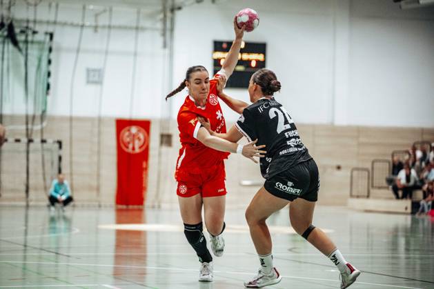 LIsa Fuchs (SG Nuertingen-Zizishausen, 24) GER, 1. FSV Mainz 05 vs. SG Nuertingen-Zizishausen, DHB Pokal Frauen, Bundesliga, 1. Spieltag, Saison 2026 2027, 21.08.2026 Eibner-Pressefoto Attila Ziga GER, 1. FSV Mainz 05 vs. SG Nuertingen-Zizishausen, DHB Pokal Frauen, Bundesliga, 1. Spieltag, Saison 2026 2027, 21.08.2026 Mainz Copyright: xEibner-Pressefotox EP_AZA