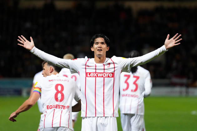 Keisuke Goto (SC Freiburg, 42) Torjubel, Emotionen, Torschuss, Abschluss, Torerfolg, Tor, Treffer , Schottland, Fussball, UEFA Conference League, Play-offs, Hinspiel, 2026 2027, Motherwell FC vs. SC Freiburg, 20.08.2026, Fir Park Stadium, Motherwell Motherwell Fir Park Stadium North Lanarkshire Schottland Copyright: xArnexAmbergx