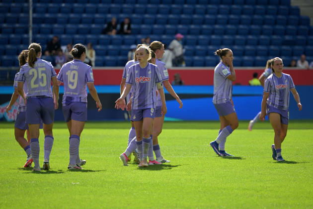 enttaeuscht enttaeuschung bei den Spielerinnen der TSG 1899 Hoffenheim nach der Niederlage gegen den VfB Stuttgart GER, TSG 1899 Hoffenheim vs. VFB Stuttgart , Google Pixel Frauen-Bundesliga, 1.Spieltag, Saison 2026 2027, 23.08.2026 DFB DFL regulations prohibit any use of photographs as image sequences and or quasi-video GER, TSG 1899 Hoffenheim vs. VFB Stuttgart , Google Pixel Frauen-Bundesliga, 1.Spieltag, Saison 2026 2027, 23.08.2026 Sinsheim Copyright: xEibner-Pressefotox EP_TBR