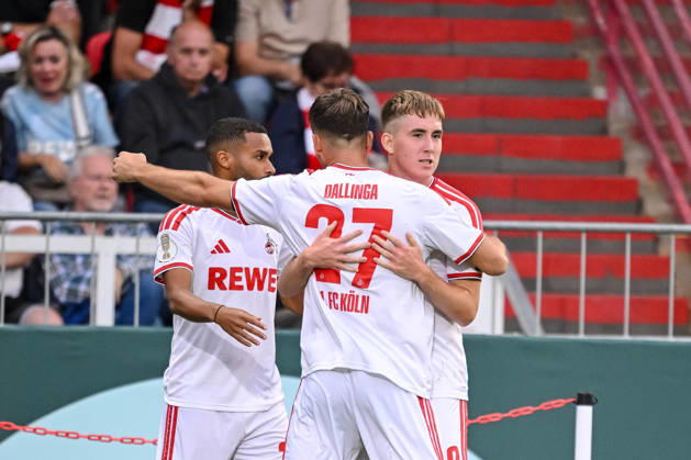 Isak Johannesson (1.FC Koeln) Torjubel, jubelt mit seiner Mannschaft nach treffer zum 1:2 waehrend des DFB-Pokal 1 Runde Spiels zwichen Wuerzburger Kickers v 1.FC Koeln, AKON ARENA am 24. August 2026 in Wuerzburg, Deutschland. (Foto von Harry Langer DeFodi Images) +++ Isak Johannesson (1.FC Koeln) celebrates after scoring his team s second goal with teammates during the DFB-Pokal 1 Runde match between Wuerzburger Kickers v 1.FC Koeln at AKON ARENA on August 24, 2026 in Wuerzburg, Germany. (Photo by Harry Langer DeFodi Images) (Photo by Harry Langer DeFodi Images) DFB DFL REGULATIONS PROHIBIT ANY USE OF PHOTOGRAPHS AS IMAGE SEQUENCES AND OR QUASI-VIDEO. -