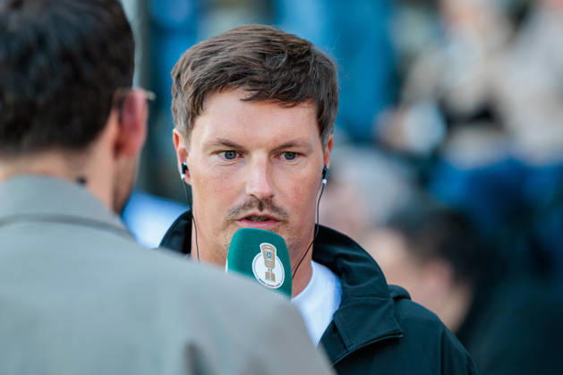 Merlin Polzin (Hamburger SV, Trainer) im Interview bei sky GER, SC Verl vs. Hamburger SV, Fussball, DFB-Pokal, 1. Runde, Spielzeit 2026 2027, 24.08.2026 DFL Regulations prohibit any use of photographers as image sequences and or quasi-video. GER, SC Verl vs. Hamburger SV, Fussball, DFB-Pokal, 1. Runde, Spielzeit 2026 2027, 24.08.2026 Verl Copyright: xEibner-Pressefoto JanxRollingerx EP_JSK