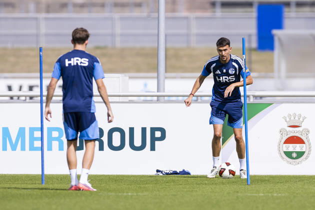 27.08.2026, Fussball, Training des FC Schalke 04. Dejan Ljubicic (FC Schalke 04). Gelsenkirchen Trainingsgelände FC Schalke 04 NRW Deutschland xRHR-FOTO YYx Copyright: RHR-FOTOx RHR-FOTO YY