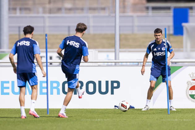 27.08.2026, Fussball, Training des FC Schalke 04. Dejan Ljubicic (FC Schalke 04). Gelsenkirchen Trainingsgelände FC Schalke 04 NRW Deutschland xRHR-FOTO YYx Copyright: RHR-FOTOx RHR-FOTO YY