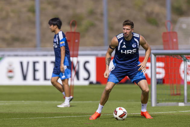 27.08.2026, Fussball, Training des FC Schalke 04. Janik Bachmann (FC Schalke 04). Gelsenkirchen Trainingsgelände FC Schalke 04 NRW Deutschland xRHR-FOTO YYx Copyright: RHR-FOTOx RHR-FOTO YY