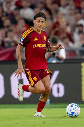 Paulo Dybala of AS Roma in action during the Serie A match between AS Roma and ACF Fiorentina at Stadio Olimpico Rome Italy on 24 August 2026. Rome Stadio Olimpico Rome Italy Copyright: xPhotoxGoalxPixx SP24-1453-208