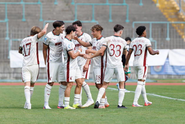 Team (FC Augsburg II) Tor zum 2 : 1 beim Spiel zwischen FC Augsburg II v SC Eltersdorf, Fussball, Herren, Regionalliga Bayern, 2026 2027, 6.Spieltag am 29.08.2026 in Augsburg, Rosenaustadion. Bayern Deutschland