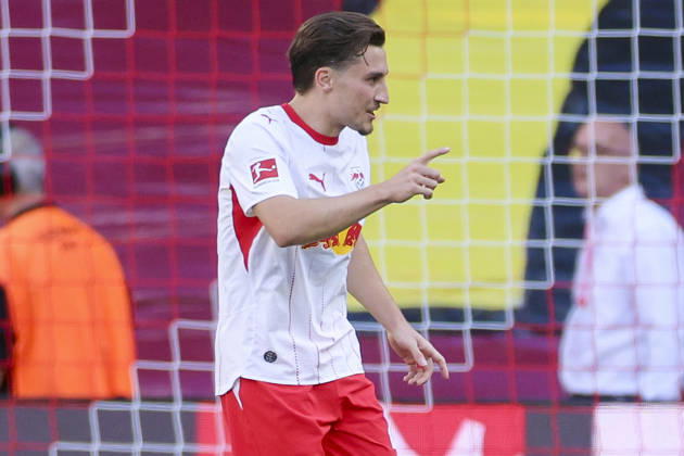 Rocco Reitz (RB Leipzig) gestikuliert waehrend des Spiels der 1. Bundesliga zwischen RB Leipzig und Borussia Moenchengladbach, Red Bull Arena am 29. August 2026 in Leipzig, Deutschland. (Foto von Marco Steinbrenner DeFodi Images) +++ Rocco Reitz (RB Leipzig) gestures during the Bundesliga match between RB Leipzig and Borussia Moenchengladbach at Red Bull Arena on August 29, 2026 in Leipzig, Germany. (Photo by Marco Steinbrenner DeFodi Images) DFB DFL REGULATIONS PROHIBIT ANY USE OF PHOTOGRAPHS AS IMAGE SEQUENCES AND OR QUASI-VIDEO. (Photo by Marco Steinbrenner DeFodi Images) -