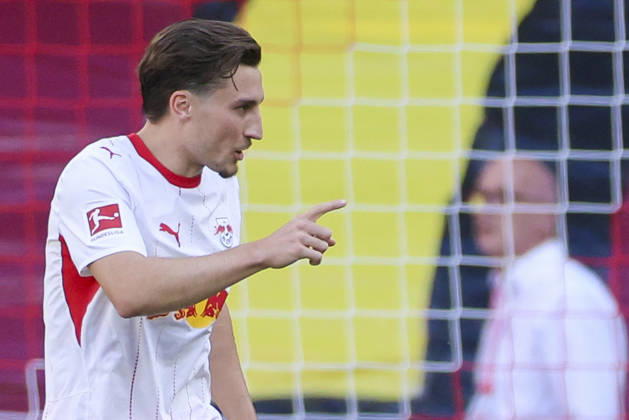 Rocco Reitz (RB Leipzig) gestikuliert waehrend des Spiels der 1. Bundesliga zwischen RB Leipzig und Borussia Moenchengladbach, Red Bull Arena am 29. August 2026 in Leipzig, Deutschland. (Foto von Marco Steinbrenner DeFodi Images) +++ Rocco Reitz (RB Leipzig) gestures during the Bundesliga match between RB Leipzig and Borussia Moenchengladbach at Red Bull Arena on August 29, 2026 in Leipzig, Germany. (Photo by Marco Steinbrenner DeFodi Images) DFB DFL REGULATIONS PROHIBIT ANY USE OF PHOTOGRAPHS AS IMAGE SEQUENCES AND OR QUASI-VIDEO. (Photo by Marco Steinbrenner DeFodi Images) -