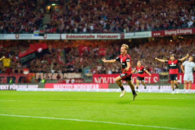 Tim Janisch (1. FC Nuernberg, 32), GER, 1. FC Nuernberg vs. Arminia Bielefeld, Fussball, 2. Bundesliga, 3. Spieltag, Saison 2026 2027, 29.08.2026, DFL REGULATIONS PROHIBIT ANY USE OF PHOTOGRAPHS AS IMAGE SEQUENCES AND OR QUASI-VIDEO, GER, 1. FC Nuernberg vs. Arminia Bielefeld, Fussball, 2. Bundesliga, 3. Spieltag, Saison 2026 2027, 29.08.2026 Nuernberg Copyright: xEibner-Pressefoto MaxxVogelx EP_MVL