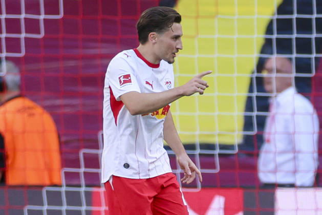 Rocco Reitz (RB Leipzig) gestikuliert waehrend des Spiels der 1. Bundesliga zwischen RB Leipzig und Borussia Moenchengladbach, Red Bull Arena am 29. August 2026 in Leipzig, Deutschland. (Foto von Marco Steinbrenner DeFodi Images) +++ Rocco Reitz (RB Leipzig) gestures during the Bundesliga match between RB Leipzig and Borussia Moenchengladbach at Red Bull Arena on August 29, 2026 in Leipzig, Germany. (Photo by Marco Steinbrenner DeFodi Images) DFB DFL REGULATIONS PROHIBIT ANY USE OF PHOTOGRAPHS AS IMAGE SEQUENCES AND OR QUASI-VIDEO. (Photo by Marco Steinbrenner DeFodi Images) -