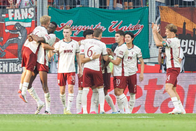 Team (FC Augsburg) Tor zum 3 : 0 beim Spiel zwischen FC Augsburg v FC Schalke 04, Fussball, Herren, Bundesliga, 2026 2027, 1.Spieltag am 30.08.2026 in Augsburg, WWK ARENA. DFL and DFB regulations prohibit any use of photographs as image sequences and or quasi-video. Bayern Deutschland