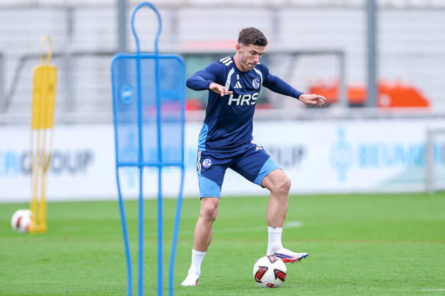 03.09.2026, Fussball, Training des FC Schalke 04. Robin Gosens (FC Schalke 04) Gelsenkirchen Trainingsgelände FC Schalke 04 NRW Deutschland xRHR-FOTO YYx Copyright: RHR-FOTOx RHR-FOTO YY
