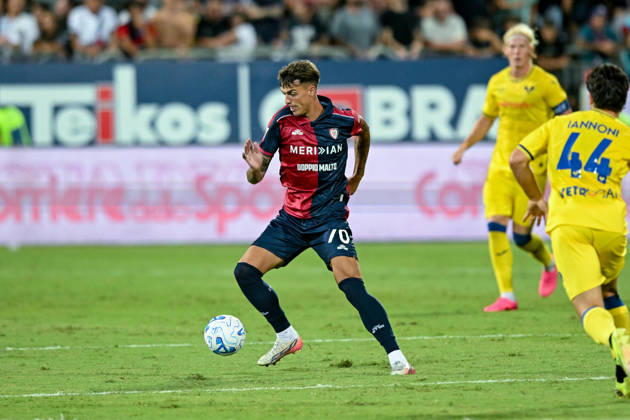 Cagliari s Daniel Maldini in action during the Coppa Italia Frecciarossa soccer match between Cagliari Calcio and Hellas Verona at the Unipol Domus in Cagliari, Sardinia - Thursday 3rd september 2026. - Soccer Copyright: xGianlucaxZuddas LaPressex