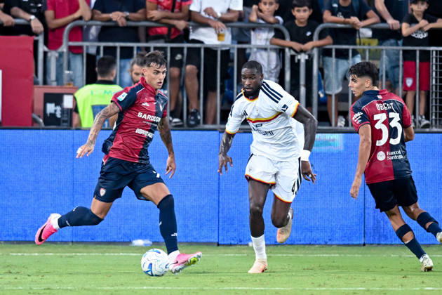Cagliari s Daniel Maldini in action during the Serie A soccer match between Cagliari Calcio and Lecce at the Unipol Domus in Cagliari, Sardinia - Monday 7th september 2026. - Soccer Copyright: xGianlucaxZuddas LaPressex
