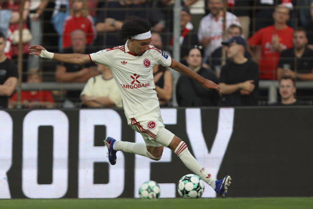 Anas Slimani (Fortuna Duesseldorf) in Aktion, am Ball, Einzelaktion waehrend des Spiels der 3. Liga zwischen SC Fortuna Koeln und Fortuna Duesseldorf, Suedstadion am 06. September 2026 in Koeln, Deutschland. (Foto von Oliver Kaelke DeFodi Images) +++ Anas Slimani (Fortuna Duesseldorf) controls the ball during the 3. Liga match between SC Fortuna Koeln and Fortuna Duesseldorf at Suedstadion on September 6, 2026 in Cologne, Germany. (Photo by Oliver Kaelke DeFodi Images) DFB DFL REGULATIONS PROHIBIT ANY USE OF PHOTOGRAPHS AS IMAGE SEQUENCES AND OR QUASI-VIDEO. (Photo by Oliver Kaelke DeFodi Images) -