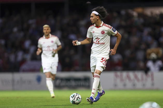 Anas Slimani (Fortuna Duesseldorf) in Aktion, am Ball, Einzelaktion waehrend des Spiels der 3. Liga zwischen SC Fortuna Koeln und Fortuna Duesseldorf, Suedstadion am 06. September 2026 in Koeln, Deutschland. (Foto von Oliver Kaelke DeFodi Images) +++ Anas Slimani (Fortuna Duesseldorf) controls the ball during the 3. Liga match between SC Fortuna Koeln and Fortuna Duesseldorf at Suedstadion on September 6, 2026 in Cologne, Germany. (Photo by Oliver Kaelke DeFodi Images) DFB DFL REGULATIONS PROHIBIT ANY USE OF PHOTOGRAPHS AS IMAGE SEQUENCES AND OR QUASI-VIDEO. (Photo by Oliver Kaelke DeFodi Images) -
