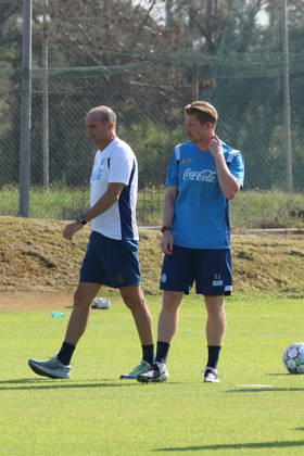 SSC Napoli Training Session Massimiliano Allegri, coach of Napoli, and Kevin De Bruyne of Napoli during a training session ahead of the UEFA Champions League 2026 27 at the Napoli training center in Castel Volturno, Italy, on September 8, 2026. Castel Volturno Napoli Italy Copyright: xCiroxDexLucax originalFilename:deluca-sscnapol260908_np0JW