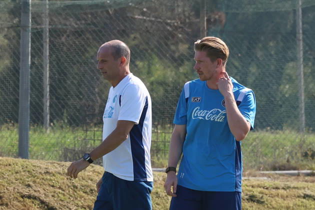 SSC Napoli Training Session Massimiliano Allegri, coach of Napoli, and Kevin De Bruyne of Napoli during a training session ahead of the UEFA Champions League 2026 27 at the Napoli training center in Castel Volturno, Italy, on September 8, 2026. Castel Volturno Napoli Italy Copyright: xCiroxDexLucax originalFilename:deluca-sscnapol260908_npUTj