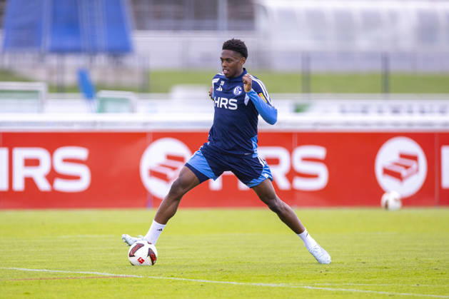 08.09.2026, Fussball, Training des FC Schalke 04. Junior Adamu (FC Schalke 04). Gelsenkirchen Trainingsgelände FC Schalke 04 NRW Deutschland xRHR-FOTO YYx Copyright: RHR-FOTOx RHR-FOTO YY