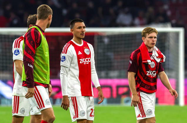 AMSTERDAM - AFC Ajax Amsterdam forward Steven Berghuis and AFC Ajax Amsterdam forward Oliver Edvardsen after the Vriendenloterij Eredivisie match between Ajax and PSV at Johan Cruijff ArenA on 5 september 2026 in Amsterdam, Nederland. PETER LOUS EYE4IMAGES DeFodi Images -