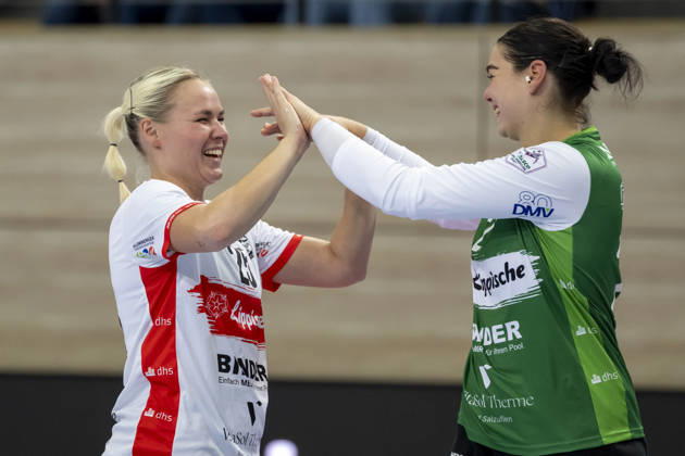 Alsco Handball Bundesliga Frauen, Saison 2026 2027 SV Union Halle-Neustadt vs.HSG Blomberg-Lippe Halle, Deutschland 09.September 2026: Im Bild:v.li.Lilli Röpke Roepke (Blomberg) und Torhueterin Lara Lepschi (Blomberg) Halle Saale SWH Arena Sachsen-Anhalt Deutschland