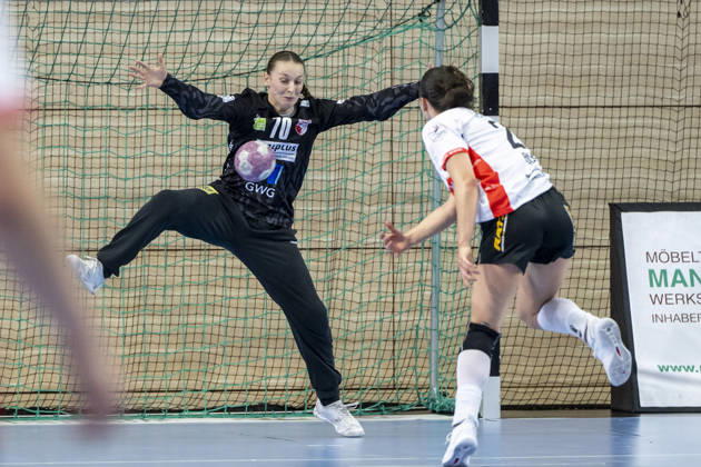 Alsco Handball Bundesliga Frauen, Saison 2026 2027 SV Union Halle-Neustadt vs.HSG Blomberg-Lippe Halle, Deutschland 09.September 2026: Im Bild:v.li.Torhueterin Nicola Czaja (Halle) und Nuria Bucher (Blomberg) Halle Saale SWH Arena Sachsen-Anhalt Deutschland