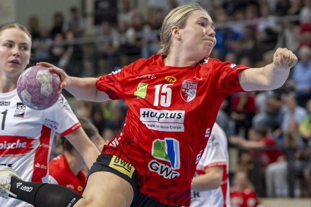 Alsco Handball Bundesliga Frauen, Saison 2026 2027 SV Union Halle-Neustadt vs.HSG Blomberg-Lippe Halle, Deutschland 09.September 2026: Im Bild:Fabienne Büch Buech (Halle) mit Ball, Halle Saale SWH Arena Sachsen-Anhalt Deutschland