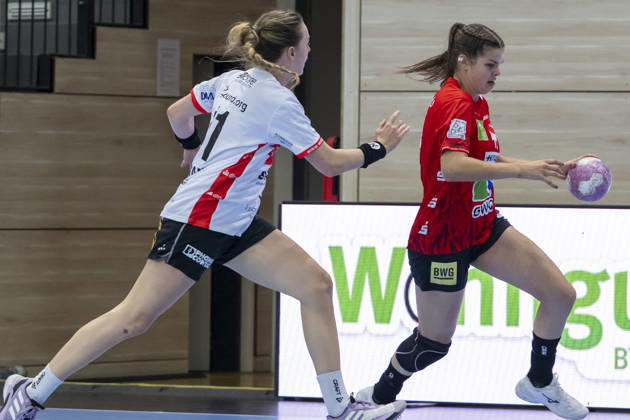 Alsco Handball Bundesliga Frauen, Saison 2026 2027 SV Union Halle-Neustadt vs.HSG Blomberg-Lippe Halle, Deutschland 09.September 2026: Im Bild:v.li.Isabelle Axmann (Blomberg) und Lois van Vliet (Halle) Halle Saale SWH Arena Sachsen-Anhalt Deutschland