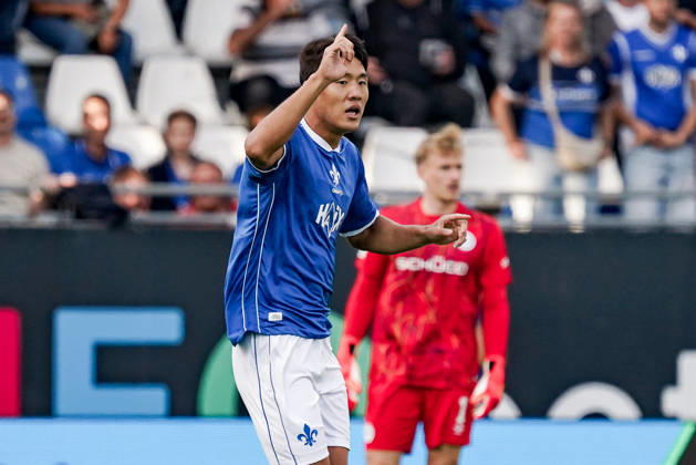 Deutschland: Fussball Saison 2026 2027 , 2. Bundesliga , 5. Spieltag , SV Darmstadt 98 vs. Arminia Bielefeld - Merck-Stadion am Böllenfalltor (Darmstadt) : Ho-Jae Lee (SV Darmstadt 98, 9) Tor und Torjubel zum 1:0, Geste, Gestik, Emotion Darmstadt Merck-Stadion am Böllenfalltor Deutschland Germany Copyright: xBennetxLongx