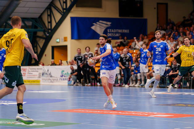 2. Handball-Bundesliga - 3. Spieltag: Dessau-Roßlauer HV 06 - VfL Eintracht Hagen Mika Schüler (Dessau-Roßlauer HV 06, 23) beim Gegenstoß am 11.09.2026 in der Anhalt-Arena, Dessau-Roßlau (Sachsen-Anhalt) Dessau-Roßlau Anhalt-Arena Sachsen-Anhalt Deutschland