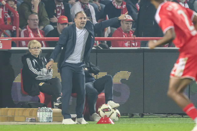im Bild v.l.: Mauro Lustrinelli (Union Berlin, Trainer), traurig, deprimiert, sauer, GER, Berlin, Fussball, 1. FC Union Berlin vs FC Schalke 04, in der Alten Försterei, 11.09.2026, DFB DFL REGULATIONS PROHIBIT ANY USE OF PHOTOGRAPHS AS IMAGE SEQUENCES AND OR QUASI-VIDEO, Copyright: HMBxMedia UwexKoch