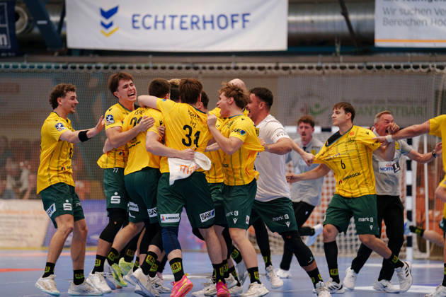 2. Handball-Bundesliga - 3. Spieltag: Dessau-Roßlauer HV 06 - VfL Eintracht Hagen jubelt nach dem Sieg der VfL Eintracht Hagen am 11.09.2026 in der Anhalt-Arena, Dessau-Roßlau (Sachsen-Anhalt) Dessau-Roßlau Anhalt-Arena Sachsen-Anhalt Deutschland