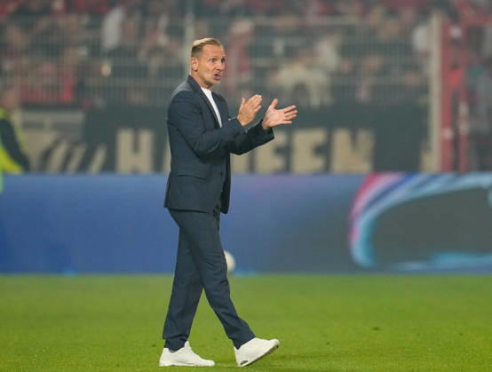 Mauro Lustrinelli (1. FC Union Berlin, Cheftrainer) gestikuliert. GER, 1. FC Union Berlin vs FC Schalke 04, 1. Bundesliga, 3. Spieltag, Saison 2026-27, Stadion An der Alten Foersterei, Berlin, 11.09.2026 DFL REGULATIONS PROHIBIT ANY USE OF PHOTOGRAPHS AS IMAGE SEQUENCES AND OR QUASI-VIDEO GER, 1. FC Union Berlin vs FC Schalke 04, 1. Bundesliga, 3. Spieltag, Saison 2026-27, 11.09.2026 Berlin Copyright: xEibner-Pressefoto ScottxColemanx EP_SCN