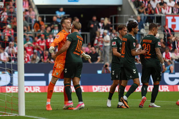 12.09.2026, GER, Fussball, Herren, Bundesliga , 1. Bundesliga, Saison 2026 2027, 1. FC Köln - SV Werder Bremen Karl Hein (SVW) hält Elfmeter und jubeltbelt Niclas Füllkrug (SVW) Copyright: xSvenxHanischx