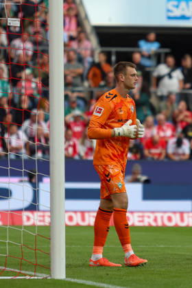 12.09.2026, GER, Fussball, Herren, Bundesliga , 1. Bundesliga, Saison 2026 2027, 1. FC Köln - SV Werder Bremen Karl Hein (SVW) hält Elfmeter Copyright: xSvenxHanischx