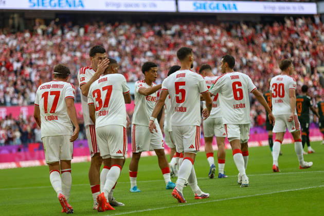 12.09.2026, GER, Fussball, Herren, Bundesliga , 1. Bundesliga, Saison 2026 2027, 1. FC Köln - SV Werder Bremen Linton Maina (1. FC Köln)Torjubel, jubelt mit seiner Mannschaft nach dem Treffer zum 1:0 Copyright: xSvenxHanischx