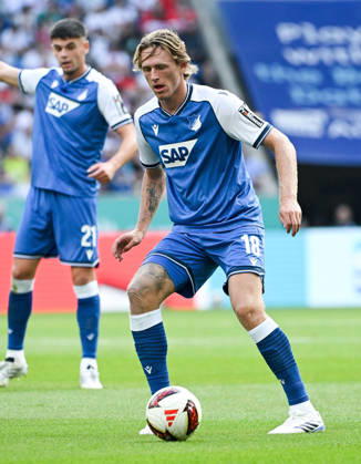 12.09.2026, SNP Arena, Sinsheim, GER, 1.FBL, TSG Hoffenheim vs VfB Stuttgart , Wouter Burger (Hoffenheim) DFL regulations prohibit any use of photographs as image sequences and or quasi-video. (Photo by Hasan Bratic DeFodi Images) -