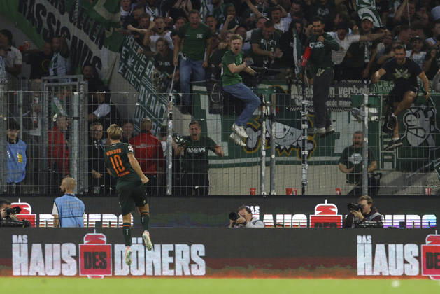 Niclas Fuellkrug (SV Werder Bremen) Torjubel, jubelt nach seinem Treffer zum 1:1 waehrend des Spiels der 1. Bundesliga zwischen 1. FC Koeln und SV Werder Bremen, RheinEnergieStadion am 12. September 2026 in Koeln, Deutschland. (Foto von Oliver Kaelke DeFodi Images) +++ Niclas Fuellkrug (SV Werder Bremen) celebrates after scoring his team s first goal during the Bundesliga match between 1. FC Koeln and SV Werder Bremen at RheinEnergieStadion on September 12, 2026 in Cologne, Germany. (Photo by Oliver Kaelke DeFodi Images) DFB DFL REGULATIONS PROHIBIT ANY USE OF PHOTOGRAPHS AS IMAGE SEQUENCES AND OR QUASI-VIDEO. (Photo by Oliver Kaelke DeFodi Images) -