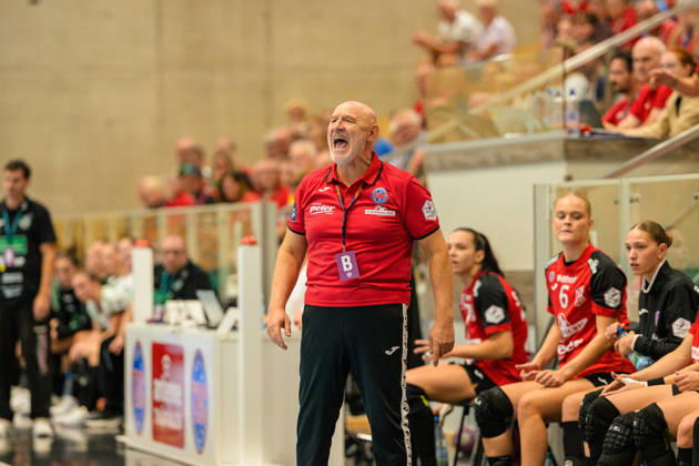 Herbert Mueller (Thueringer HC, Trainer) GER, Thueringer HC gegen FRISCH AUF Göppingen, Handball, Alsco Handball Bundesliga Frauen, Saison 2026 2027, 3. Spieltag, Samstag, 18.00 Uhr, 12.09.2026 GER, Thueringer HC gegen FRISCH AUF Göppingen, Handball, Alsco Handball Bundesliga Frauen, Saison 2026 2027, 3. Spieltag, Samstag, 18.00 Uhr, 12.09.2026 Bad Langensalza Copyright: xMartinxHerbstx
