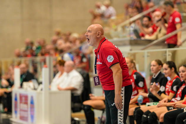 Herbert Mueller (Thueringer HC, Trainer) GER, Thueringer HC gegen FRISCH AUF Göppingen, Handball, Alsco Handball Bundesliga Frauen, Saison 2026 2027, 3. Spieltag, Samstag, 18.00 Uhr, 12.09.2026 GER, Thueringer HC gegen FRISCH AUF Göppingen, Handball, Alsco Handball Bundesliga Frauen, Saison 2026 2027, 3. Spieltag, Samstag, 18.00 Uhr, 12.09.2026 Bad Langensalza Copyright: xMartinxHerbstx