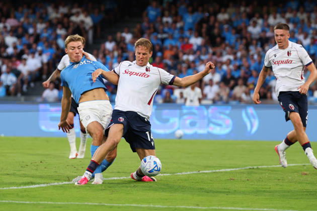 Napoli™s Rasmus Hojlund fights for the ball with Bologna s Torbjorn Heggem during the Serie A soccer match between Napoli and Bologna at the Diego Armando Maradona Stadium in Naples, southern italy - Sunday , September 13, 2026. - Soccer . Copyright: xAlessandroxGarofalo LaPressex