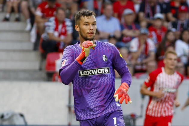 Mio Backhaus (SC Freiburg, 01) , Deutschland, Fussball, 1. Bundesliga, 3.Spieltag, 2026 2027, SC Freiburg vs. Borussia Mönchengladbach, 12.09.2026, Freiburg im Breisgau Europa-Park Stadion Deutschland Copyright: xGrantxHubbsx