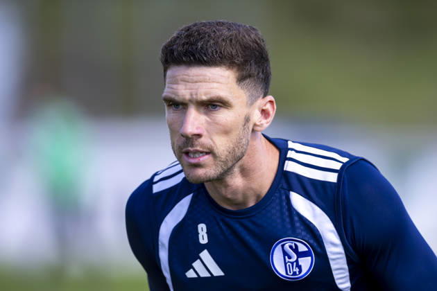 15.09.2026, Fussball, Training des FC Schalke 04. Robin Gosens (FC Schalke 04). Gelsenkirchen Trainingsgelände FC Schalke 04 NRW Deutschland xRHR-FOTO YYx Copyright: RHR-FOTOx RHR-FOTO YY