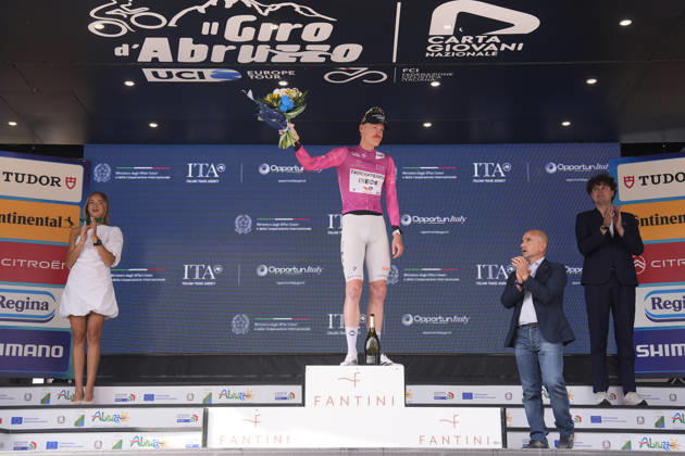 France s Dorian Godon of Netcompany Ineos cyclamen jersey during the Giro d™Abruzzo, stage 3 from Oricola - Piana del Cavaliere to San Benedetto dei Marsi (159 km) - Abruzzo, Italy - Thursday, September 17, 2026. - cycling. Copyright: xFabioxFerrari LaPressex